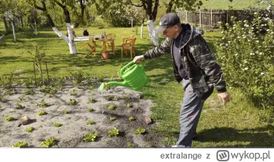 extralange - Jacuś zamiast wziąć jakąś laske do kina albo z kumplami iść do knajpy si...