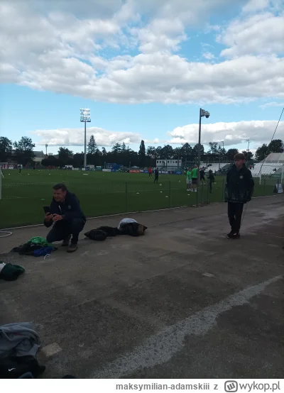 maksymilian-adamskiii - Warta Poznań z niebieskimi grają!( ͡° ͜ʖ ͡°) 
#mecz