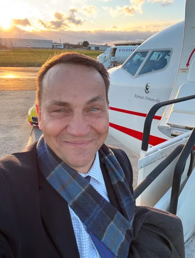 TOPOLEJESTOBOWI - Istnieje duże podejrzenie, że ten pan ma problem z alkoholem i używ...