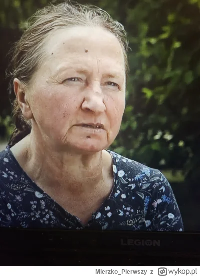 Mierzko_Pierwszy - #rolnikszukazony
Matka Krzycha wygląda jak rdzenna Indianka