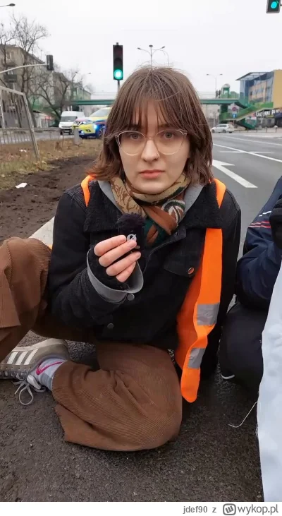 jdef90 - Nie pokazujcie tego tej julce z ostatniego pokolenia co płakała do kamery pr...