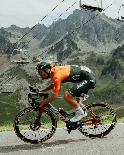 Eliade - Szymon Gruchalski umie w zdjęcia ¯\(ツ)/¯

#kolarstwo #tdf #tourdefrance