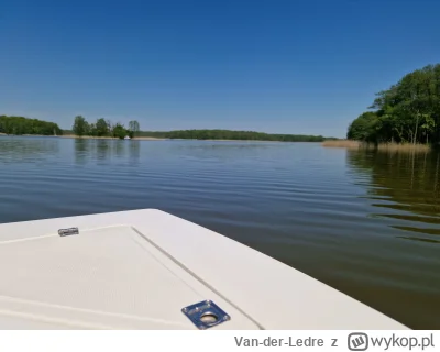 Van-der-Ledre - Jachcik, jezioro, spokój, cisza. Płynę sobie, podziwiam widoki. To je...