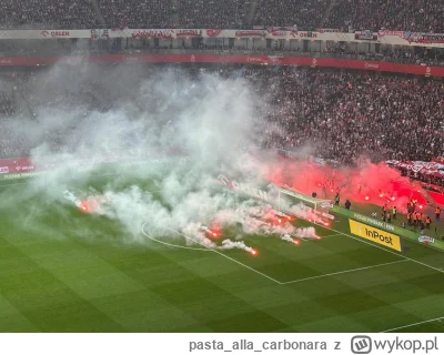 pastaallacarbonara - "Kibice". To oczywiscie nasza bramka, rzucili w Grabare. 

#mecz