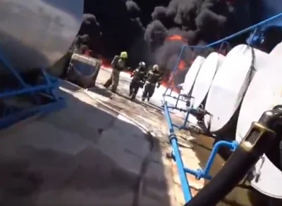 yosemitesam - #rosja #ukraina #wojna 
Dzień jak co dzień w ruskiej rafinerii