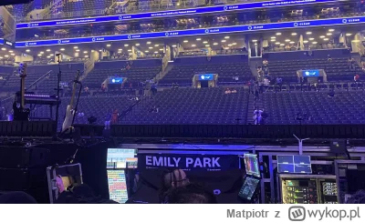 Matpiotr - Tymczasem flaga Emily Park dla #emilyarmstrong z #opener pojechała na tour...