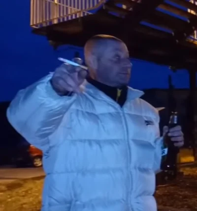 wonsz337 - @Sandevistan: on w tej kurtce wygląda jak Kingpin