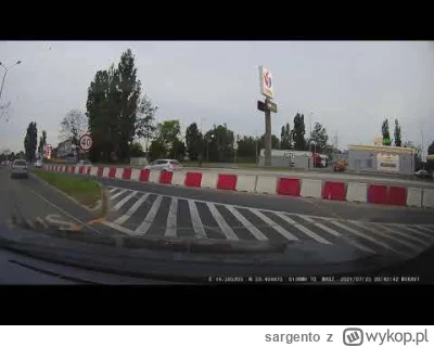 sargento - #heheszki #samochody #kierowcy #trojpedalarze 
Nie trzeba patrzeć na drogę...