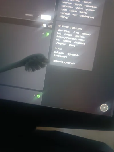 Pieckaflowyrozowy - #przegryw 
Właśnie zamówiłem główki do szczoteczki do zębów. 
Czu...