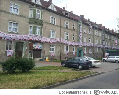 DocentMarzanek - No to jak wywieszamy flagi Tyskiego? ( ͡° ͜ʖ ͡°)
Jaki to był obciach...