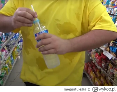 megastulejka - >ale wiesz że on koszulki i bluzy kupuje tuzinami?

@sberatel: Ten sys...