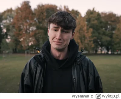 Pryshlyak - Ej Wykopki, patrzcie. Skośny białas. Co jest grane? Jaki zajebisty.

#fam...