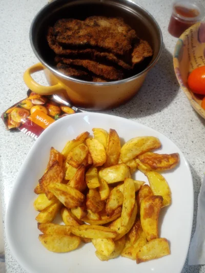 RidgeForrester - @ChlopoRobotnik2137 jak dla mnie normalne, z tym że ja nie kupowałem...