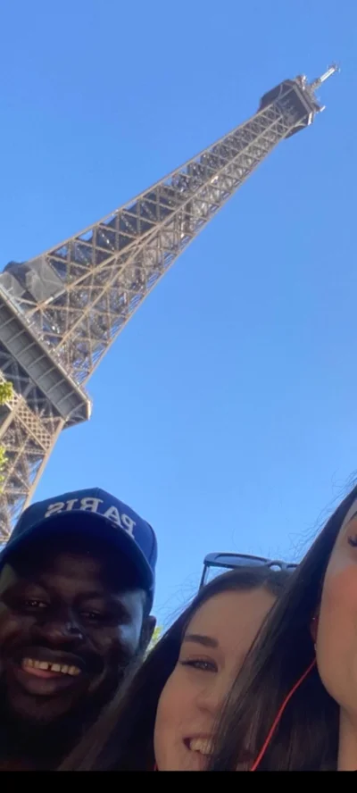 razdwatrzy55 - Moja dziewczyna jest teraz w Paryżu, masakra jak ja byłem z 7 lat temu...