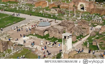 IMPERIUMROMANUM - Gdzie jest grobowiec Cezara?

Zwiedzając rzymskie Forum wiele osób ...