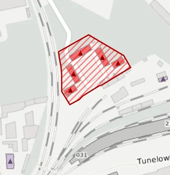framugabezdrzwi - @Janycky: dodatkowo wszystkie budynki i całe podwórko jest w rejest...