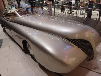 pogop - 1929 Buick customized in 1938 by Paul Arzens, the car is nicknamed " la Balei...