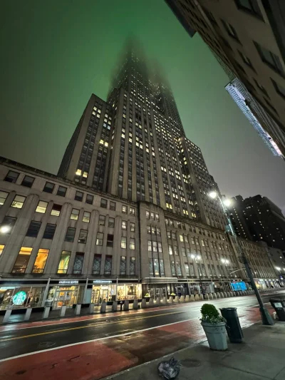 AMBIWALENTNYPSIUR - ale czad, jakby kosmici mieli wylonic sie z tej zielonej chmury #...