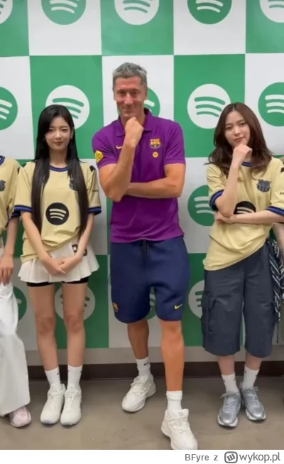 BFyre - Wiesz co Ania, zapisałem się na kurs tańca k-pop. Będę późno w domu, pozdrów ...