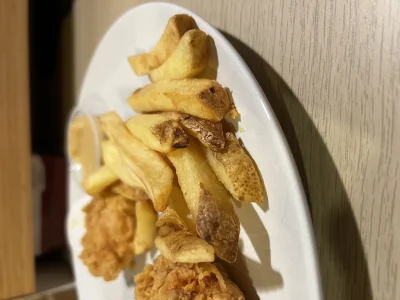 Niss - Robienie frytek z nieobranych ziemniaków to jakiś nowy standard w KFC, zaraz o...