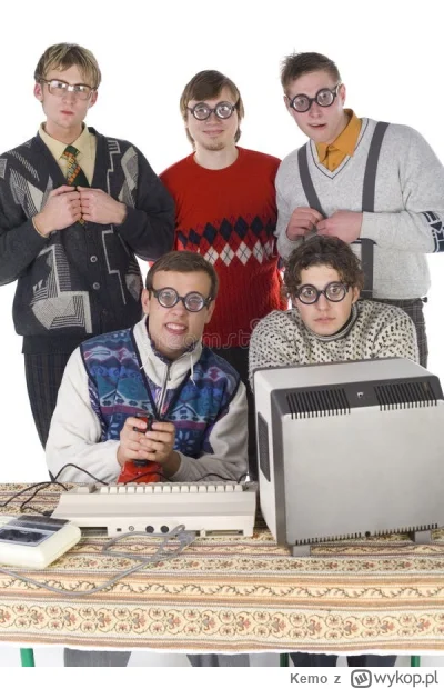 Kemo - @artiom143: pierwsze zdjęcie raczej powinno być takie