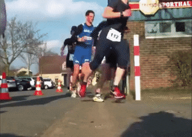 Umeraczyk - Ten kto ustawia słupki na trasie biegu, powinien przewracać się w piekle....