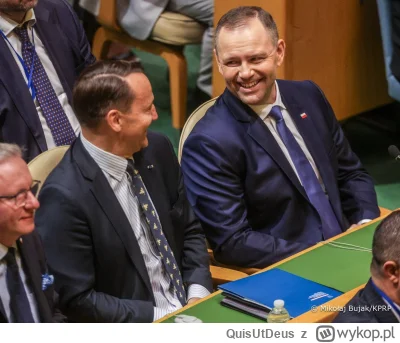 QuisUtDeus - (｡◕‿‿◕｡)
#polityka