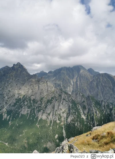 Pepu323 - Pozdrawiam, zjadłem na szczycie kanapkę ze Słowakami#tatry #gory