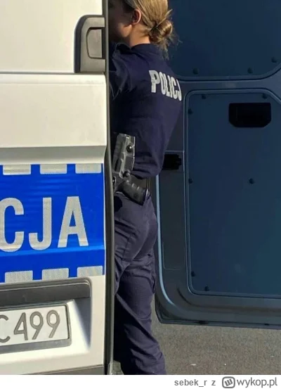 sebek_r - Jak widzę takie blondyneczki to, aż mi lufa staje dęba

#limanowa