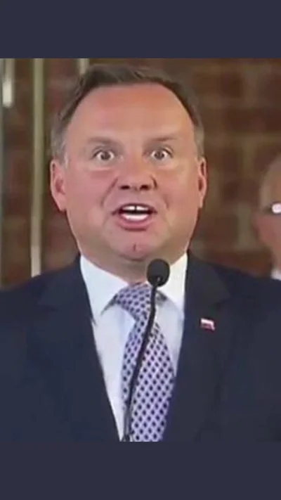 zjadlbym_kebaba - @SlavedWizard: nie widzisz różnicy między robieniem min jak debil p...