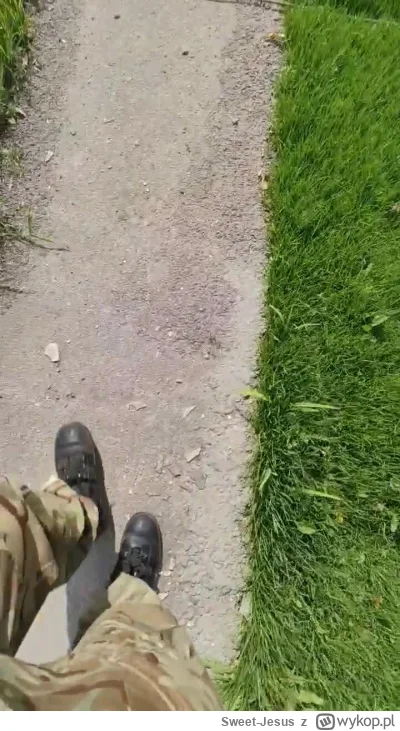 Sweet-Jesus - @recznikzikei: Tego niestety nie wiemy. Na pewno nie kręcili się przy w...