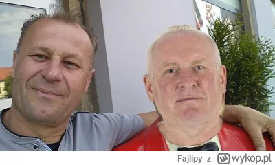 Fajlipy - Z kumplem jacusiem. Nie żyje od roku. Jacuś byłeś kawałem ch.ja 

#limanowa...