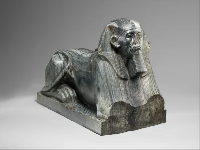 Loskamilos1 - Ta oto rzeźba przedstawia władcę Egiptu z XII dynastii, Senusereta III,...