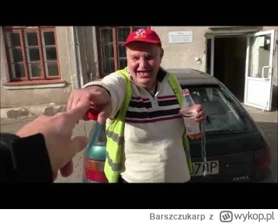 Barszczukarp - To ten, ale tylko krótkie ujęcia uwięzionego strusia są gdzieś od 45 s...