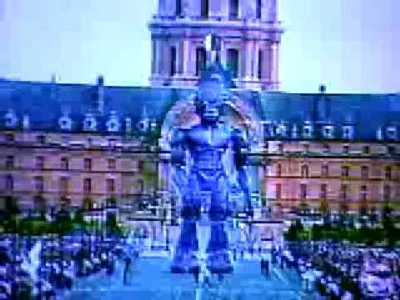 Wolvi666 - @zonobijca: Pamiętam otwarcie World Cup 1998 z 5 robotami na ulicach Paryż...