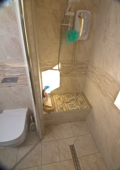 bialy100k - @Emdowu: Moim zdaniem spokojnie. Ja mam szybo-drzwi na zawiasie - szyba z...