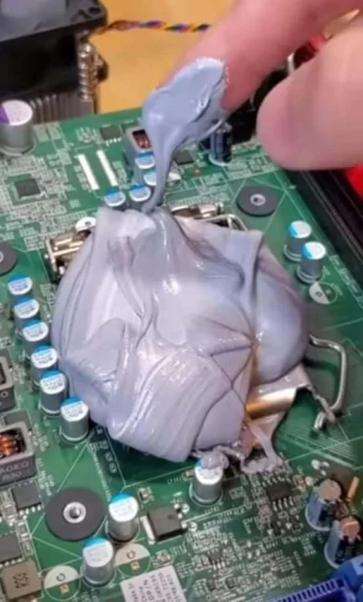 SzycheU - @SendMeAnAngel: odśwież i rozsmaruj