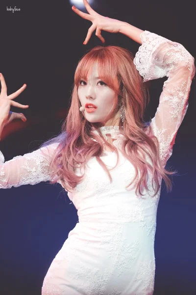 XKHYCCB2dX - #koreanka #luda #wjsn