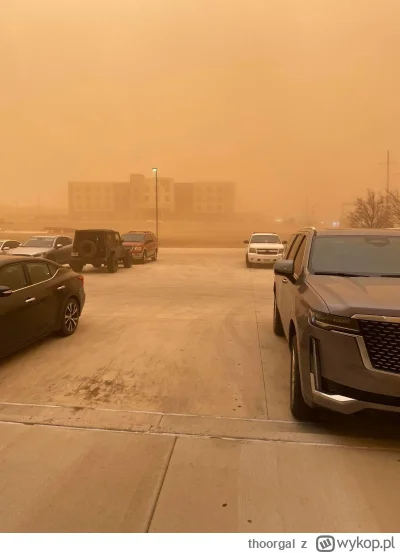 thoorgal - Wczoraj Teksas po przejściu burzy piaskowej… 
#texas #teksas #usa #piasecz...
