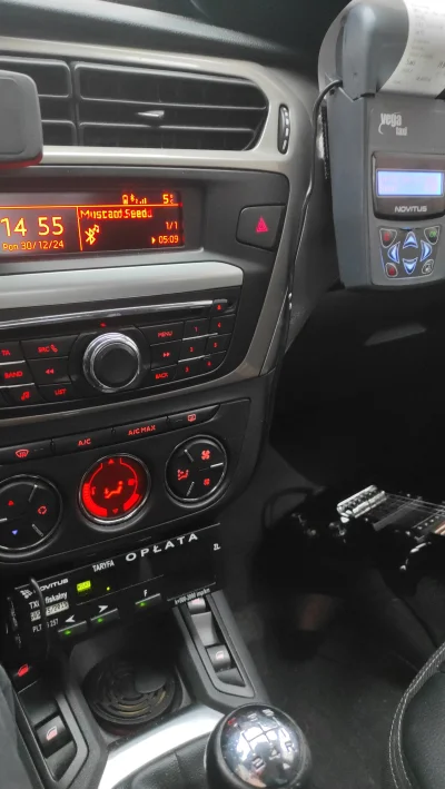 krucjan - Jakby jakiś Mirek potrzebował podwózki jutro to zapraszam do swojego krucmo...