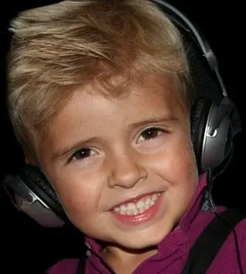 kopytko1234 - UMYJ PAŹDZIERZ SUKWO

#polskiyoutube #heheszki #nostalgia