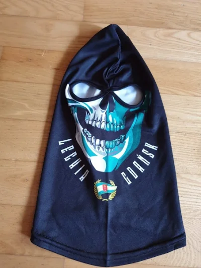 BELM0ND0 - Dobra, pora wychodzić. W Gdańsku czuć już swięto, klimat elegancki. 

Race...