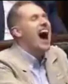 Turin89 - Kiedy widzisz jak jakiś frajer płaci za zakupy.

#polityka #bekazprawakow #...