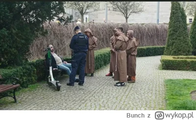 Bunch - Jakie kuriozalny zdjęcie. Ktoś wymyśli jakiś podpis, rokuje na me a #heheszki