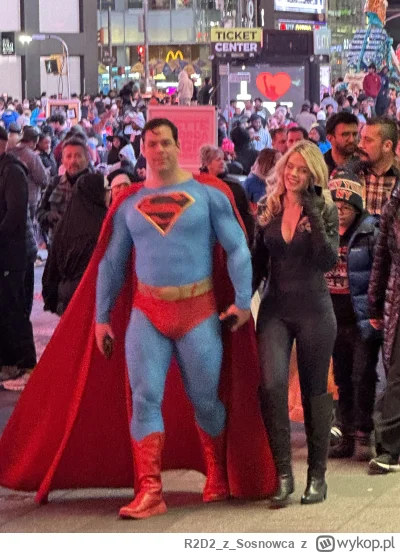 R2D2zSosnowca - @R2D2zSosnowca nowojorczycy nie zawiedli. Stroje mieli naprawdę kozac...