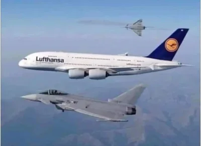 Fejteu - Airbus 380 leci przez Atlantyk. Leci ze stałą prędkością 800 km/h na wysokoś...