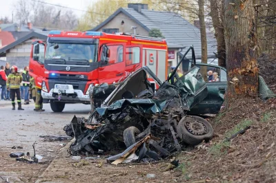 eldokaz1988 - Dzisiejszy wypadek w Sulejowie (łódzkie) #polskiedrogi #wypadek