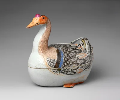 Loskamilos1 - Waza w kształcie ptaka, wyrób chiński wykonany pomiędzy 1750 i 1770 rok...