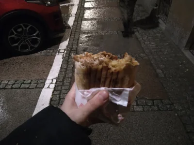 SzycheU - Kebab chilli&grill na placu grunwaldzkim.
Pierwszy raz jadłem w tym lokalu ...