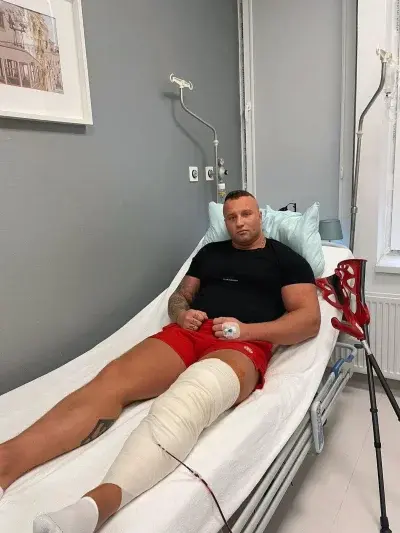 Epiktetlol - AAAAA PDFie PRZESTAŃ TĘTNO 190, NOGA ZŁAMANA TY NIC NIE WIESZ... 
3 LATA...